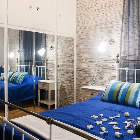 Elegant And Safe Gold And Blue Apartment Walk To Acropolis 아테네 외부 사진