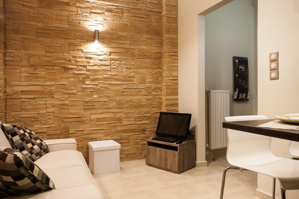 Elegant And Safe Gold And Blue Apartment Walk To Acropolis 아테네 외부 사진